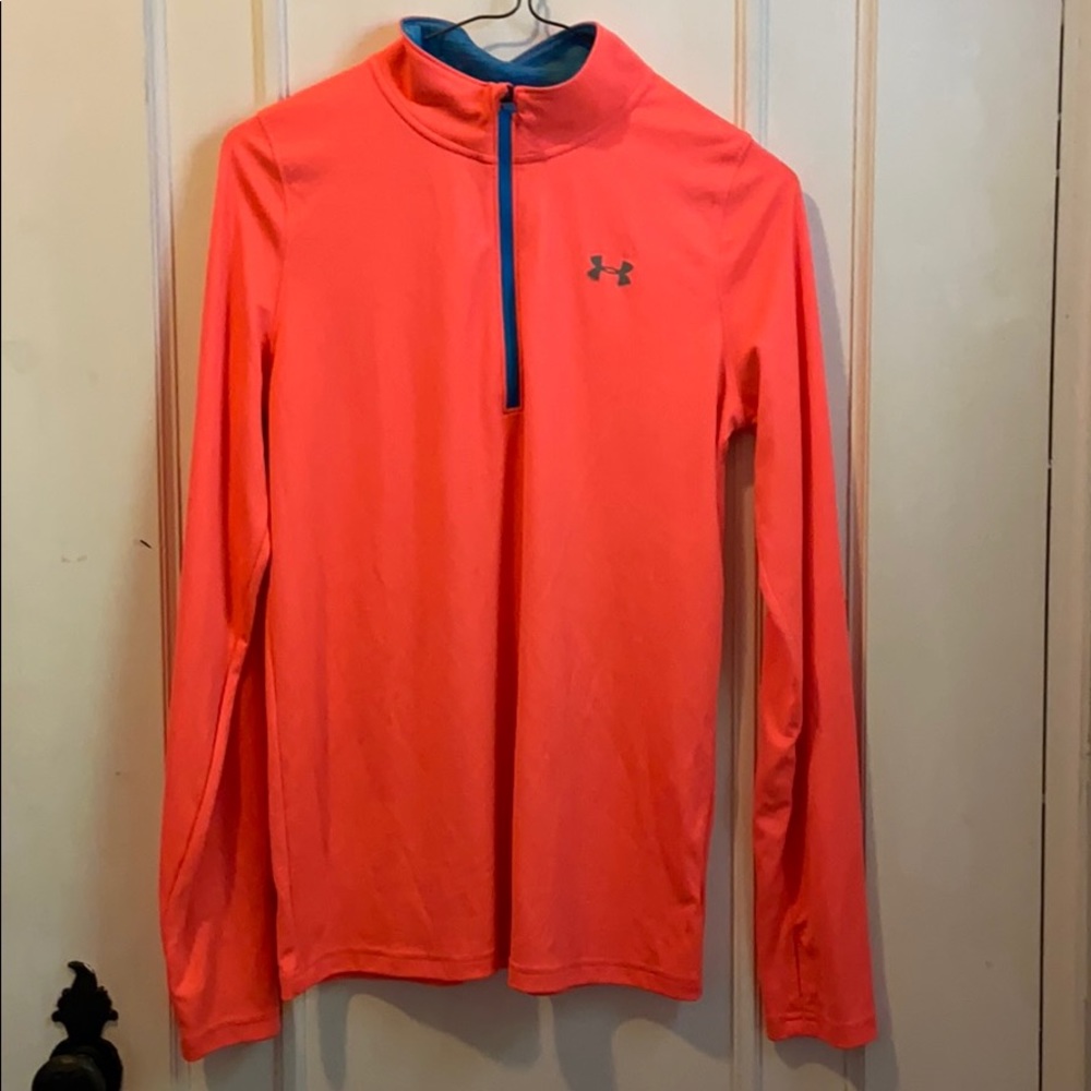 Under armor pull over